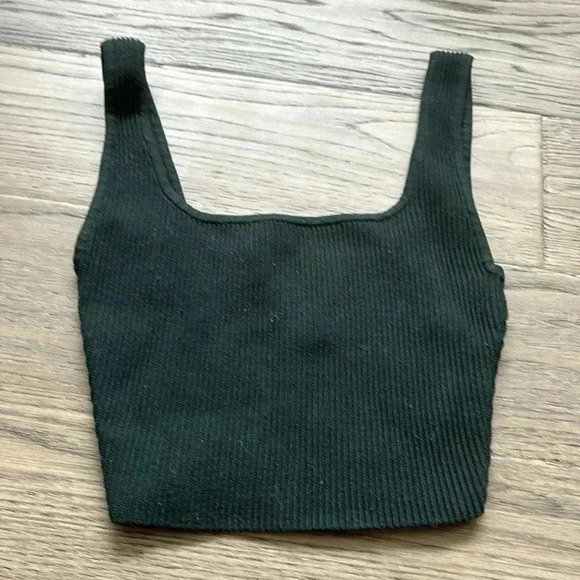 🔥Babaton🔥 | Aritzia forest green Arjun knits fitted ribbed tank top - Picture 3 of 11